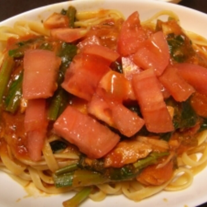 ツナとほうれん草のトマトソースパスタ